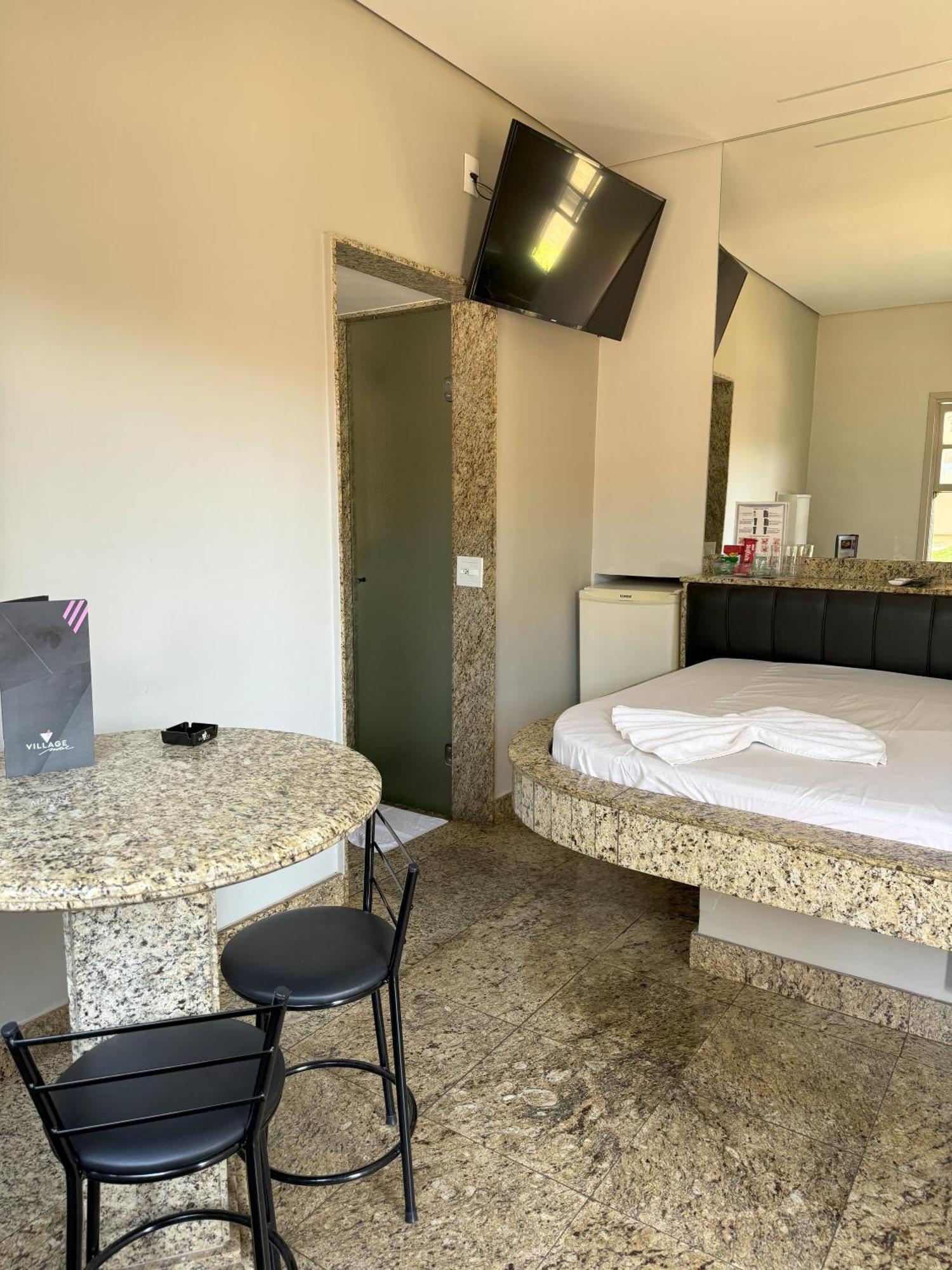 Village Motel Ribeirao Preto Exterior photo